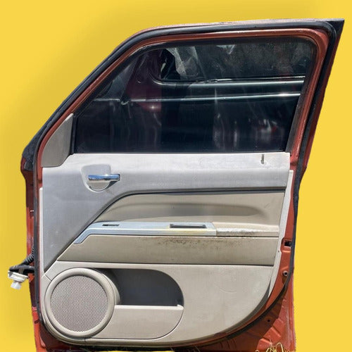 Puerta Delantera Derecha Jeep Patriot Usada Original 07-17 Delantera Derecha Naranja