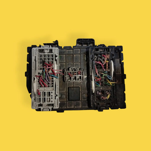 Caja De Fusibles Pontiac Torrent Usado Original 07-09