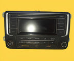 Estereo Pantalla Vw Vento,jetta,polo,golf 15-17 Usado Orig. Negro