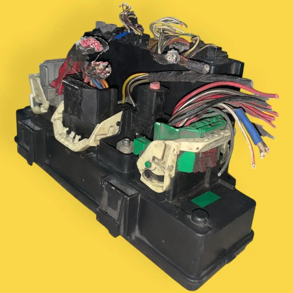 Caja Fusibles Tipm Avenger, 200 Usado Orig 11-14 P04692346ac
