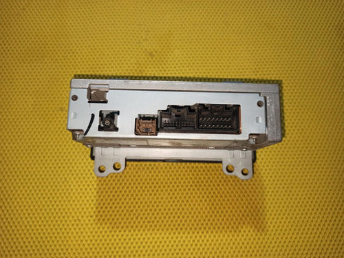 Estereo Chevrolet Sonic 17-18 Usado Original