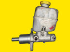 Bomba Frenos Con Deposito Jeep Liberty Usado Original 02-07