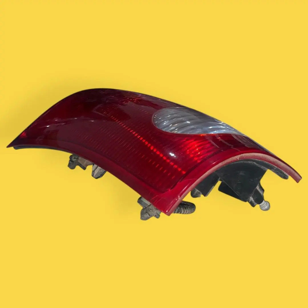 Calavera Derecha Ford Sport Trac Usado Original 01-05 Derecho/pasajero Rojo