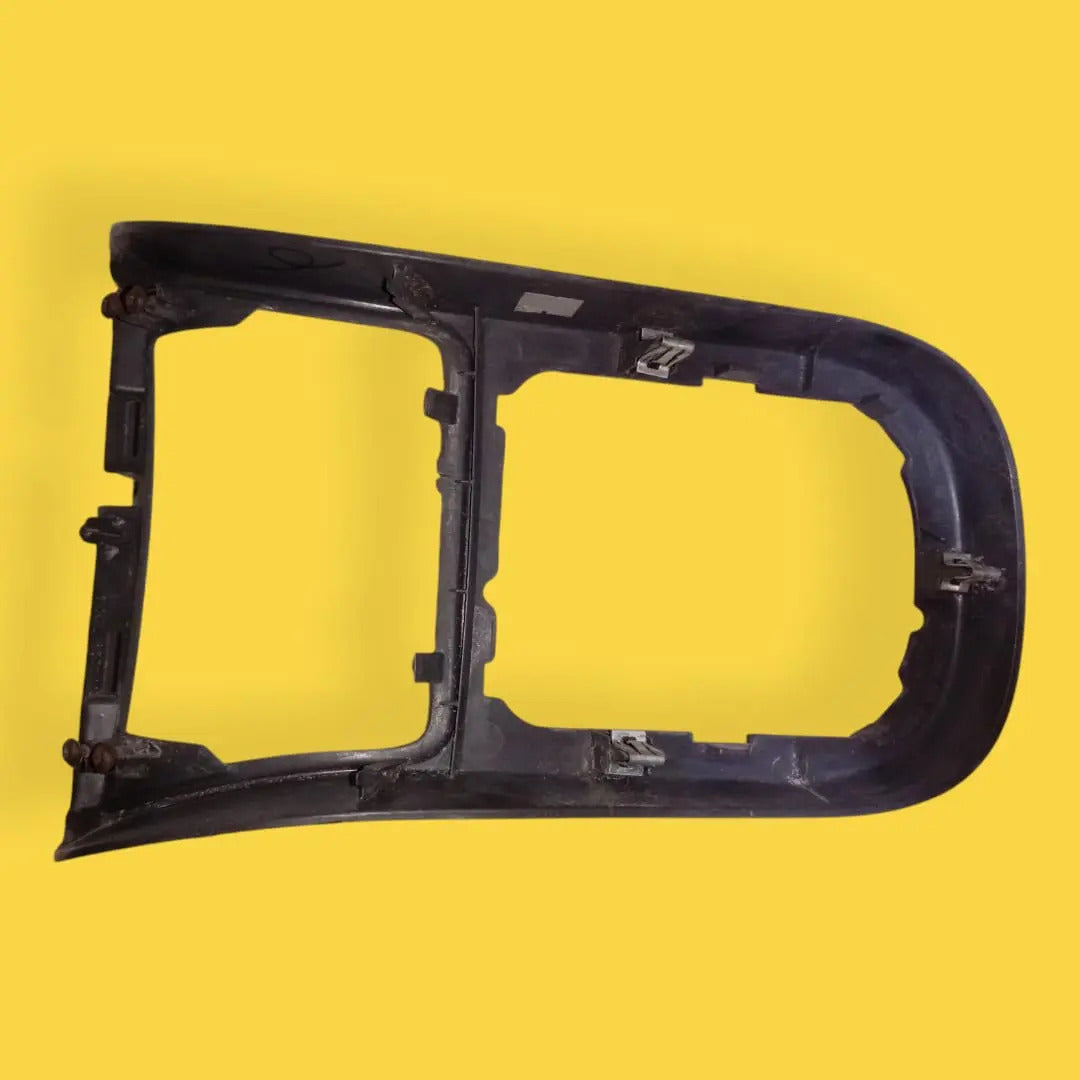 Bisel Central Chevrolet Hhr Usado Original 06-10 Gris Oscuro Ambos Lados