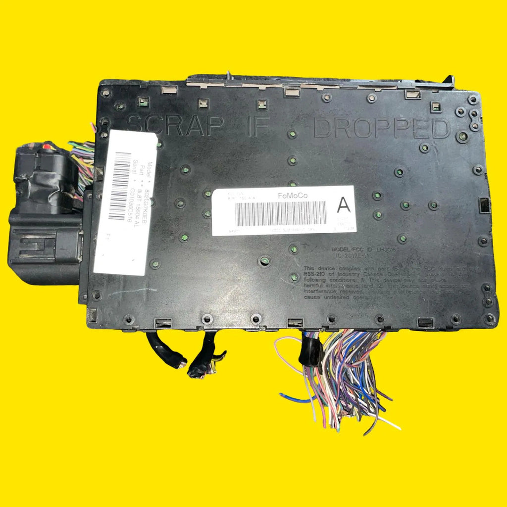 Modulo Bcm Caja Fusibles Escape, Mariner 08-12 8l8t15604al