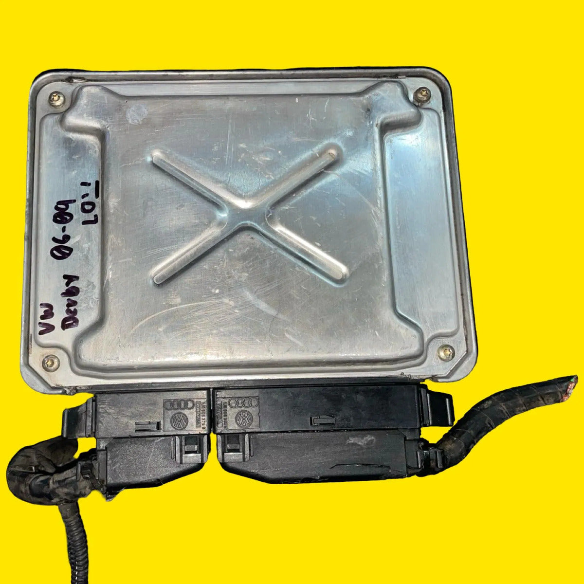 Computadora Motor Vw Derby Usado Orig. 06-09 037906032