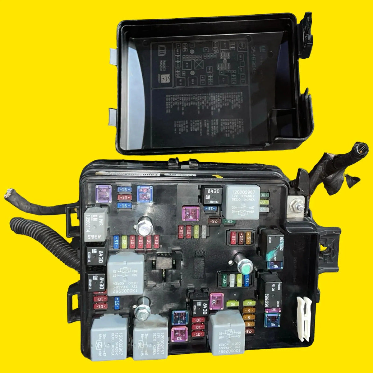 Caja Fusiles Chevrolet Sonic Usado Orig. 12-16 95462803