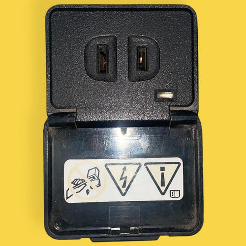 Toma Corriente Inversor Patriot, Compass Usado Orig. 07-17