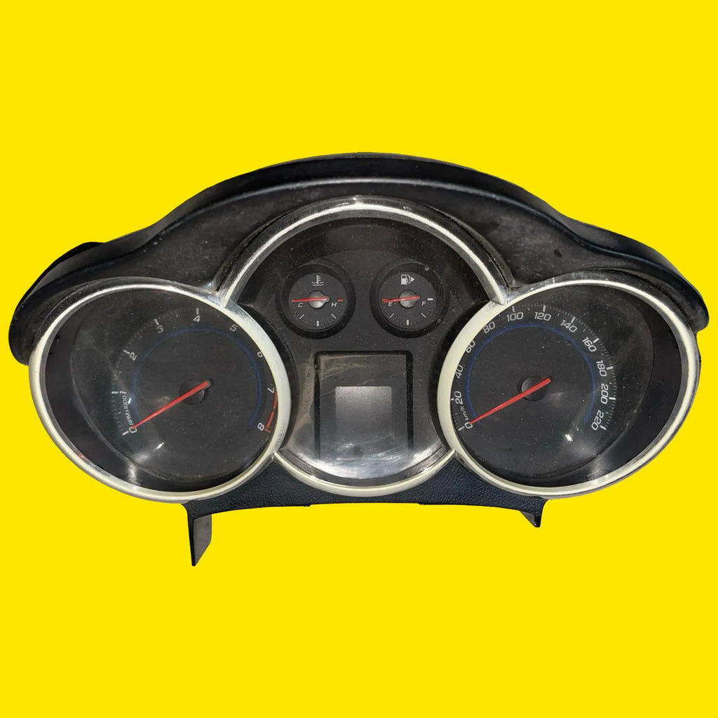 Clúster Velocímetro Chevrolet Cruze Std. Orig 10-16 95990335 Negro