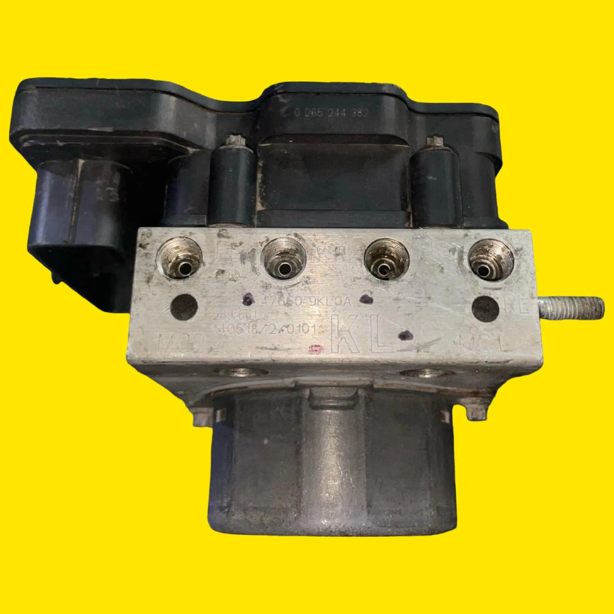 Modulo Abs Nissan Versa Usado Orig. 14-17 476609kl0a