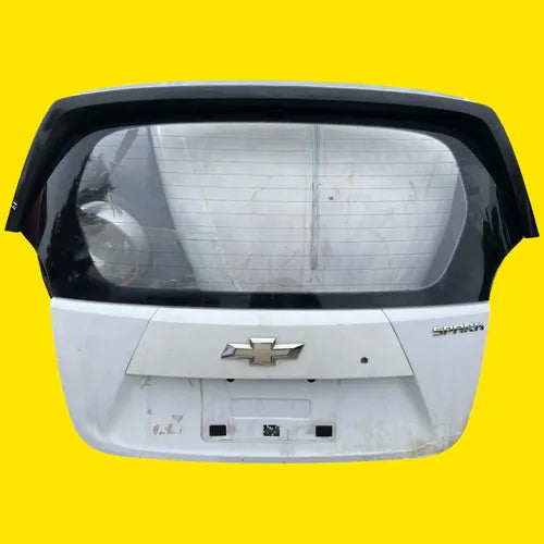 Quinta Puerta Cajuela Chevrolet Spark Usada Orig. 11-17 Blanco