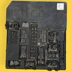 Caja Fusibles Ipdm Nissan Versa Usado Orig. 07-12 284b7em33a