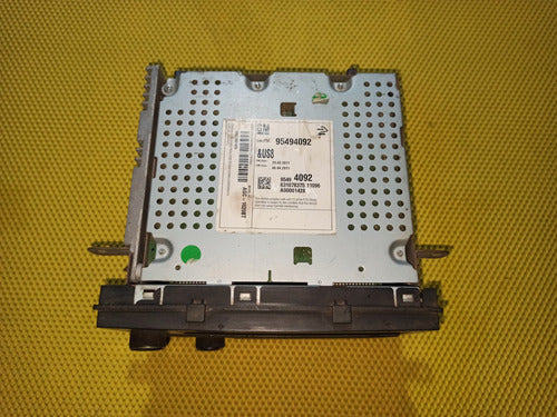 Estereo Chevrolet Sonic 11-15 Usado Original