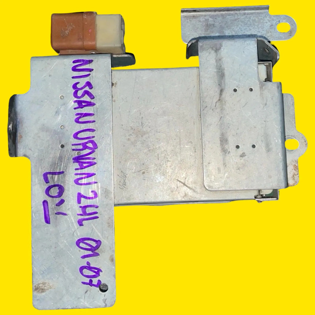 Computadora Motor Nissan Urvan 2.4 Orig. 01-07 Mec17430