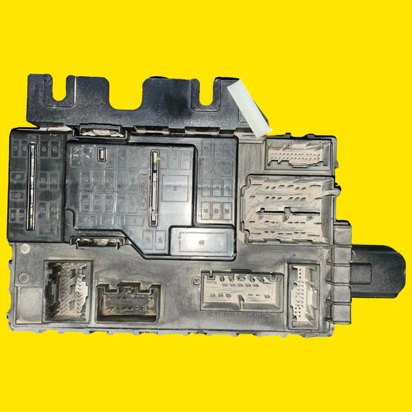 Modulo Bcm Caja Fusibles Ford Escape Orig. 08-12 Al8t15604ae