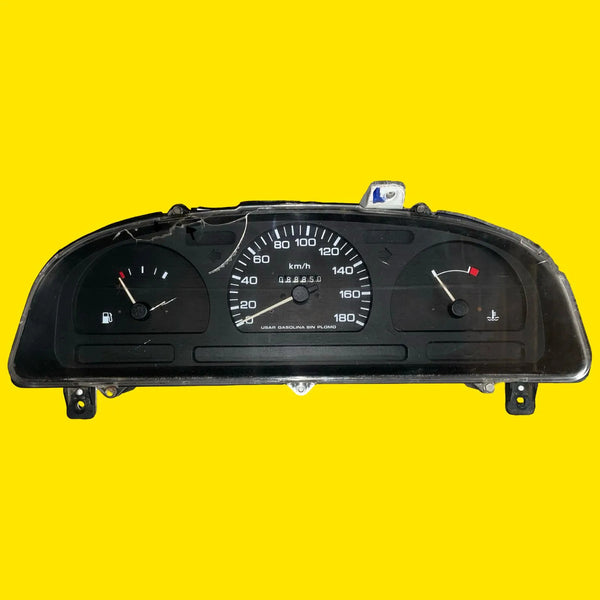 Clúster Velocímetro Nissan D21 2.4 Std. Orig. 97-07 46984 Negro