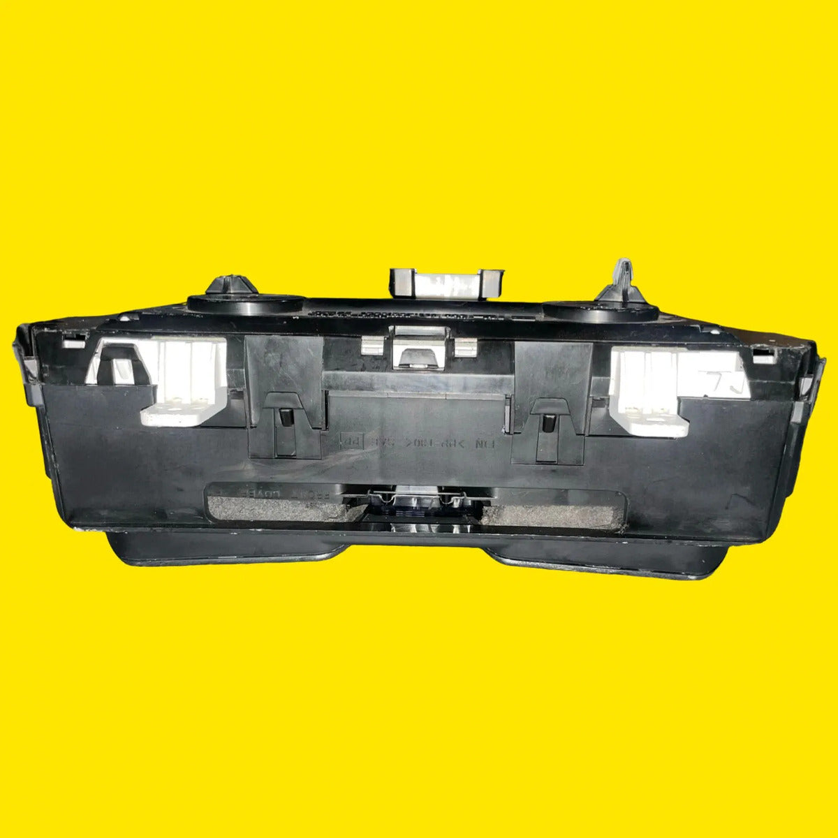 Clúster Velocímetro Nissan Versa Autm. Usado Orig. 12-19 Negro