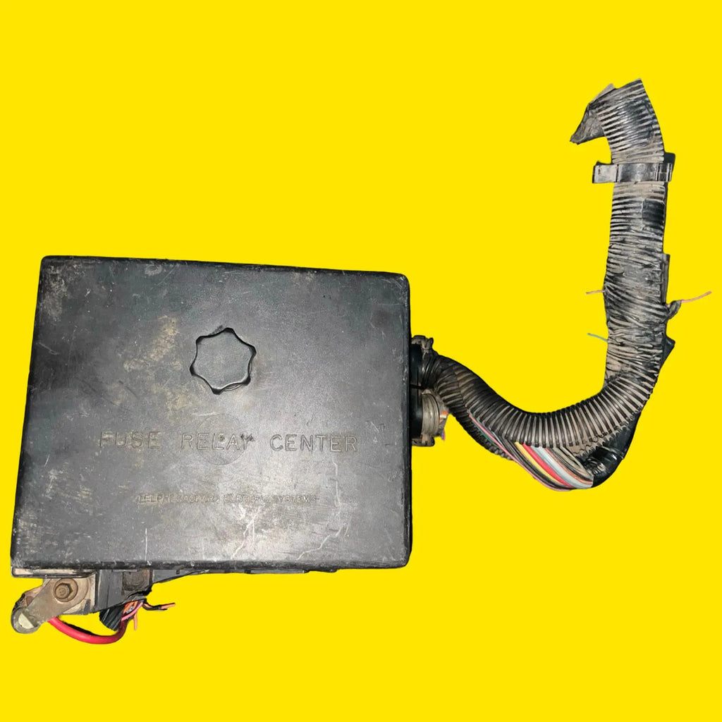 Caja Fusibles Chevrolet Malibu Usado Original 04-07 15356102