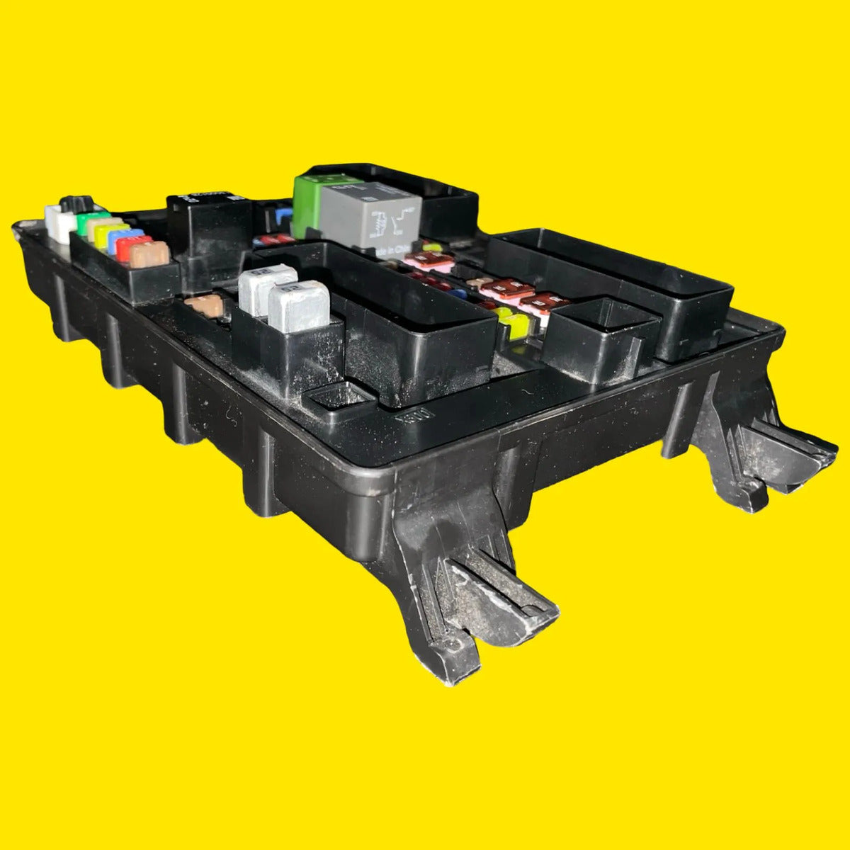 Caja Fusibles Cadillac Srx Usado Orig. 10-11 15897001
