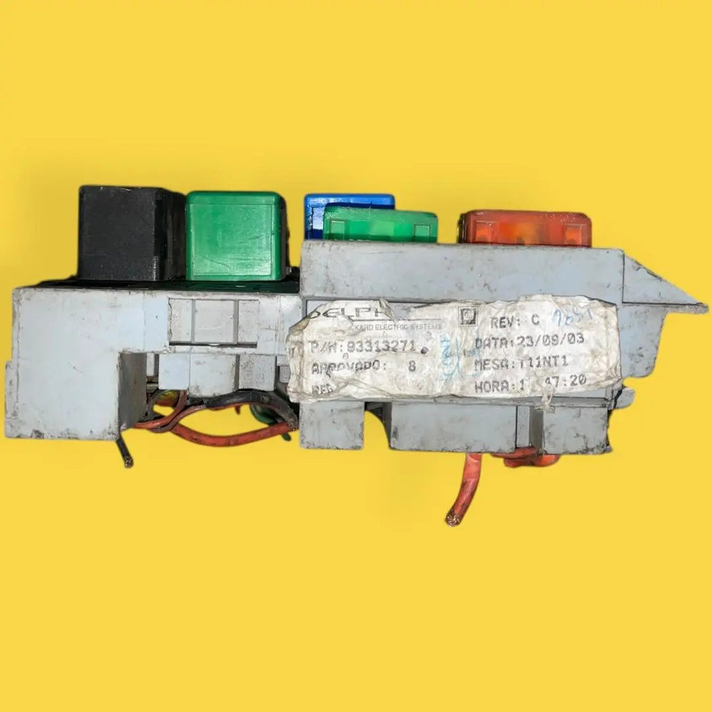 Caja Fusibles Chevrolet Astra 2.4 Autm. Orig. 00-06 93313271