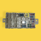 Caja De Fusibles Mirage, Attitude Usado Original 15-21