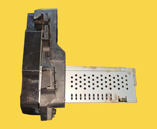 Estereo Pantalla Chevrolet Beat 17-19 Usado Original Negro
