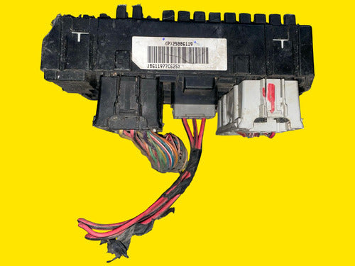 Caja Fusibles Chevrolet Equinox Usado Orig. 04-09 25886119
