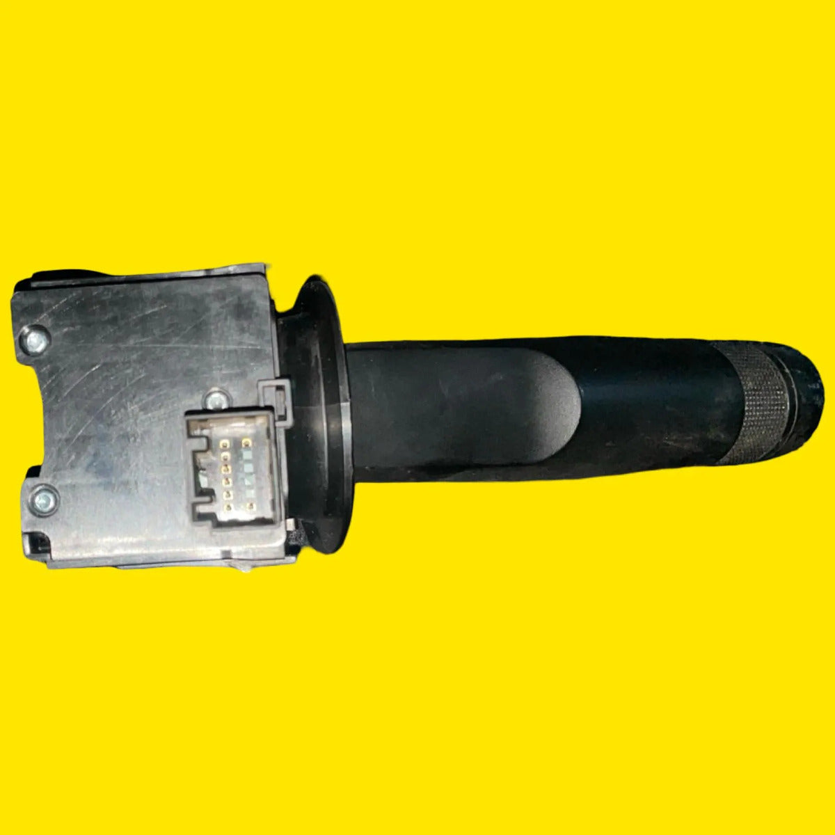 Palanca Luces Direccionales Chevrolet Cavalier18-23 90872579