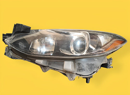 Faro Izquierdo  Mazda3 14-16 Usado Original Izquierdo