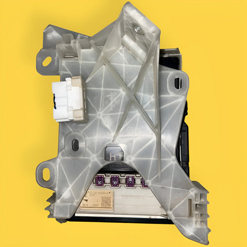 Modulo Caja Fusibles Toyota Rav4 Hybrid 19-22 8273042890a