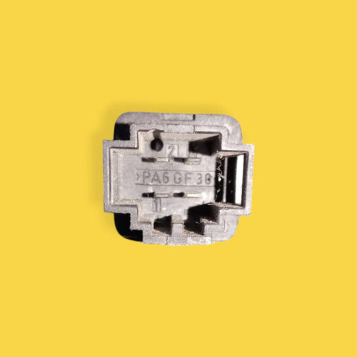 Botón Tapa Gasolina Jetta, N Usado Original 01-05