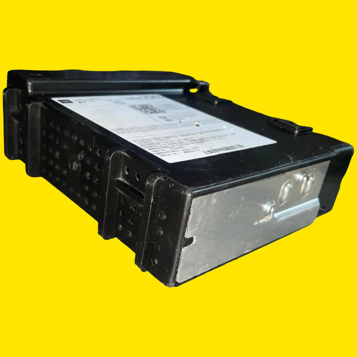 Modulo Radio Amplificado Silverado/sierra 15-23 84062065 Negro