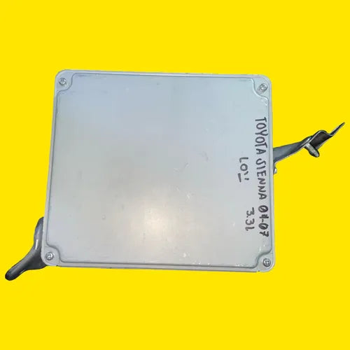 Computadora Motor Toyota Sienna 3.3 Orig. 04-07 8966108113