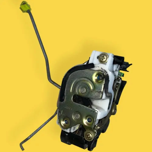 Chapa Puerta Del. Izq. Mitsubishi Outlander Original 03-06