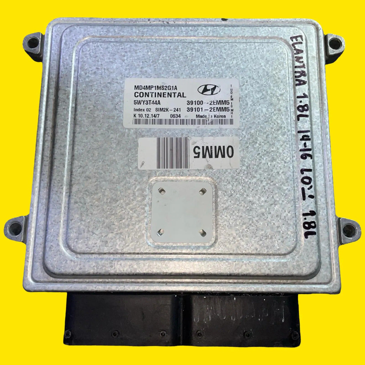 Computadora Motor Elantra 1.8 Usado Orig. 14-16 391002emm5