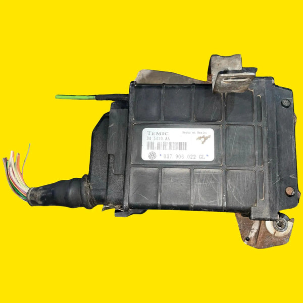 Computadora Motor Vw Derby 1.8 Orig. 96-04 037906022gl