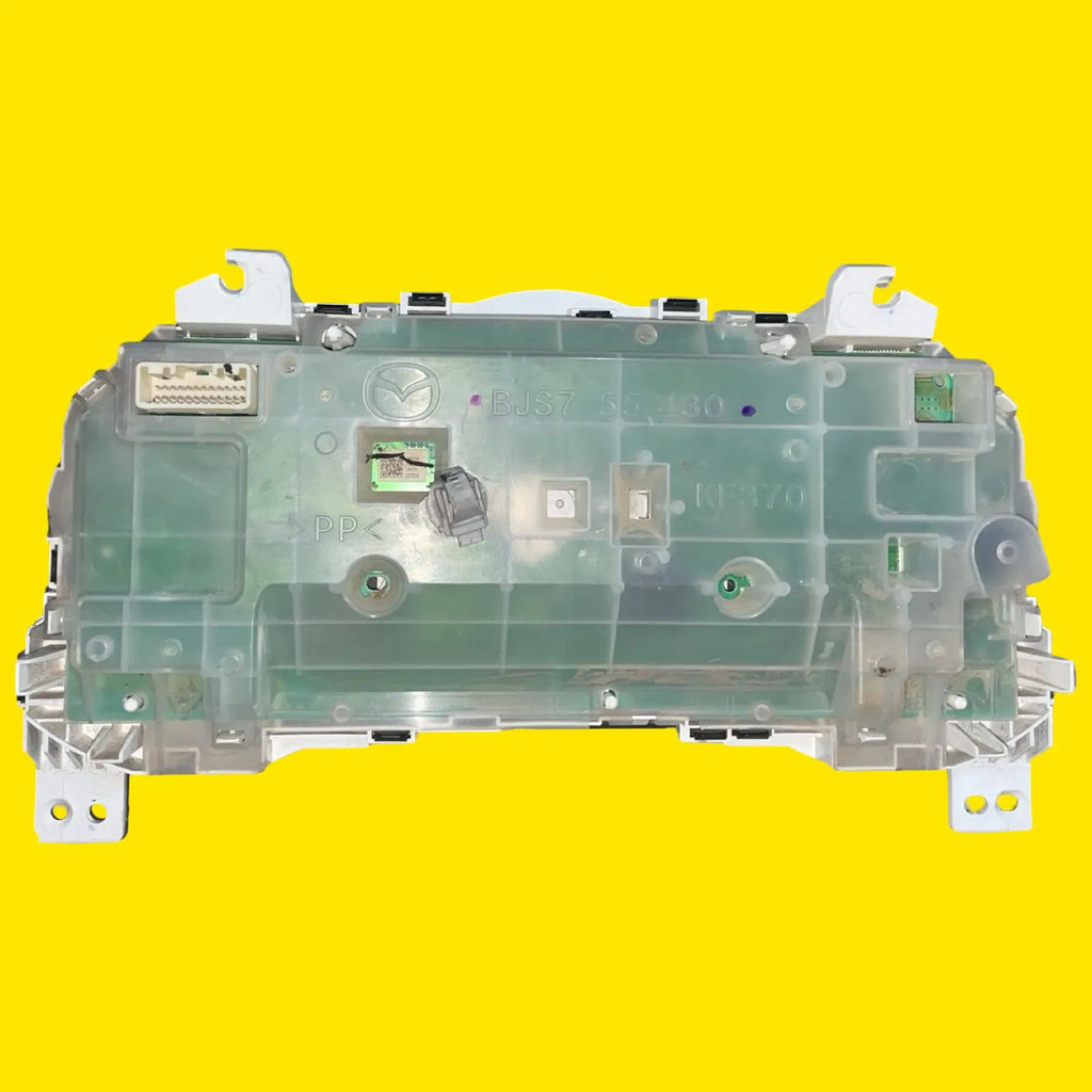 Clúster Velocímetro Mazda3 Usado Original 14-24 Bjs755430 Negro