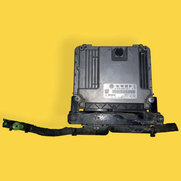 Computadora Motor Vw Tiguan 2.0t Usado Original 08-15