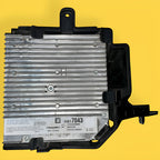 Modulo Radio Estereo Sierra, Silverado Orig. 19-23 84817043 Negro