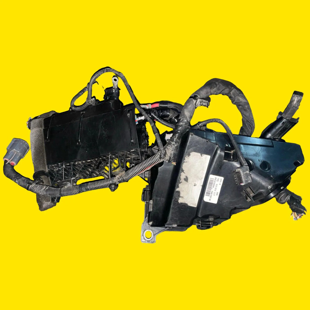 Caja Fusibles Volvo Xc60, Xc40 Usado Orig. 16-24