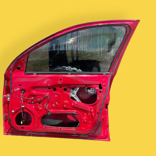 Puerta Delantera Derecha Corsa, Tornado Usada Original 02-09 Delantera Deerecho Rojo