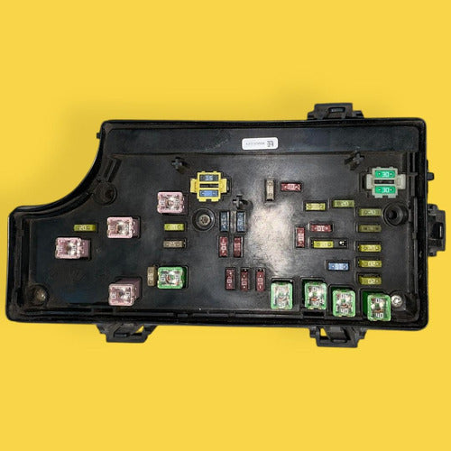 Caja Fusibles Tipm Avenger, 200 Usado Orig 11-14 P04692346ac