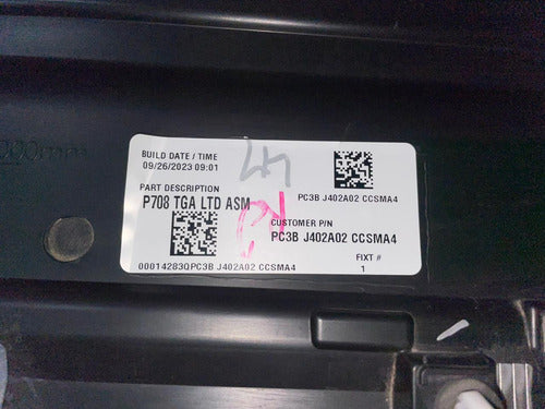 Moldura Tapa Cajuela Ford Super Duty Limited Orig. 23-26 Plateado