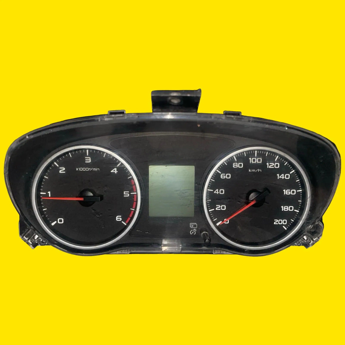 Clúster Velocímetro Mitsubishi L200 Std. 16-19 8100b983 Negro