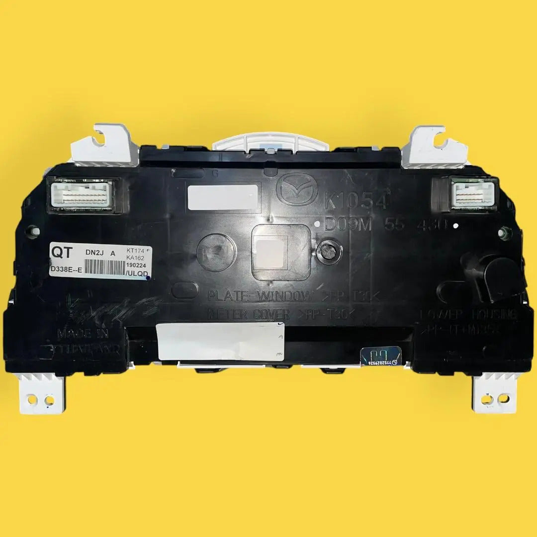 Clúster Velocímetro Mazda 2/cx-3 Usado Orig. 14-19 D09m55430 Negro