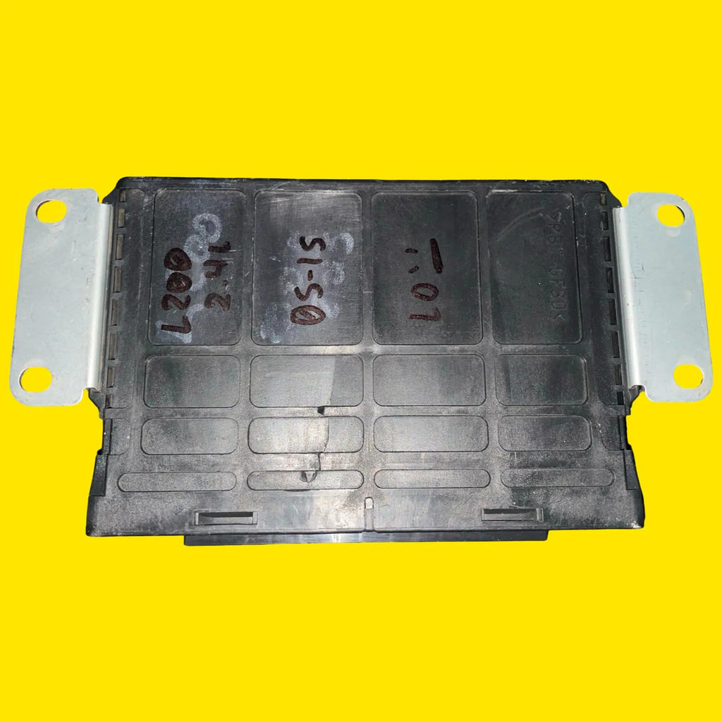 Computadora Motor Mitsubishi L200 2.4 Orig. 05-15 1860a695
