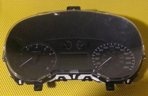 Cluster Velocimetro Nissan Sentra Automatico, 13-16, Usado Negro