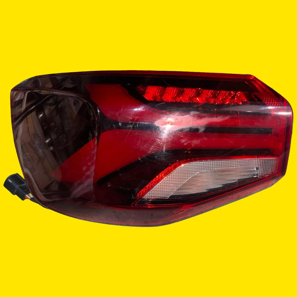 Calavera Izquierda Chevrolet Onix Usado Orig. 20-25 Izquierdo/conductor Rojo