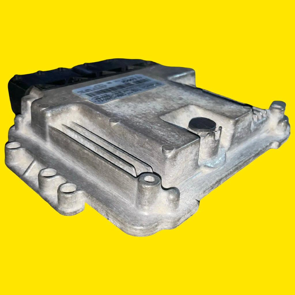 Computadora Motor Ford Focus 2.0 Autm. 12-14 Cm5a12a650kj