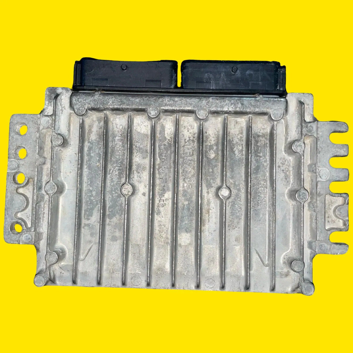 Computadora Motor Volvo S40/v40 Orig. 01-04 S110921002j